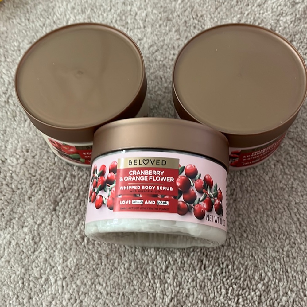 Trio love beauty & planet scrubs
